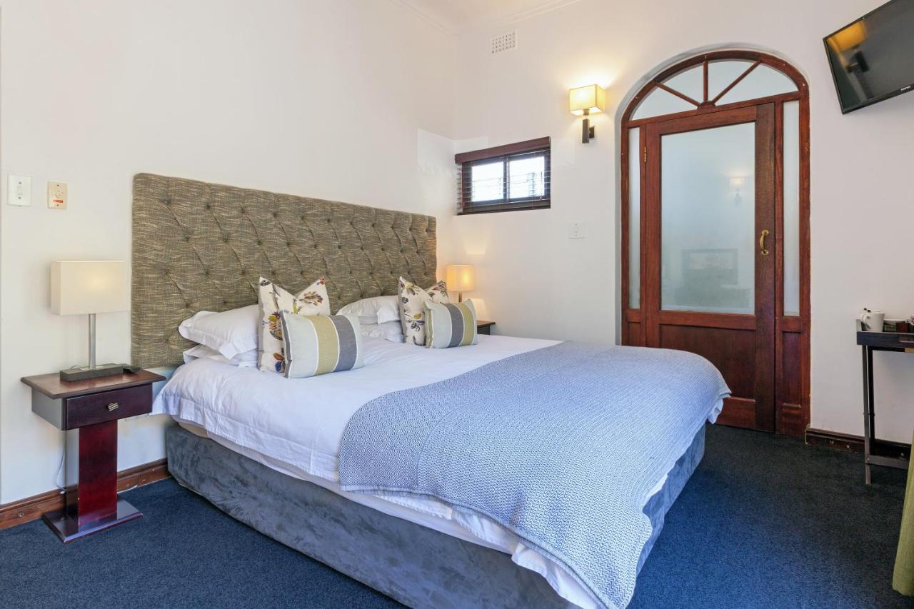 Maartens Guesthouse Кейптаун Екстериор снимка